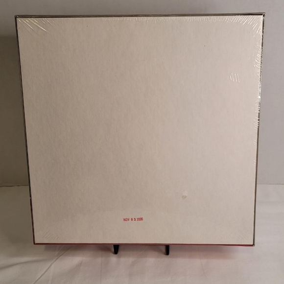 Never Opened 1000 Piece Puzzle - Cardinals - Picture 3 of 7